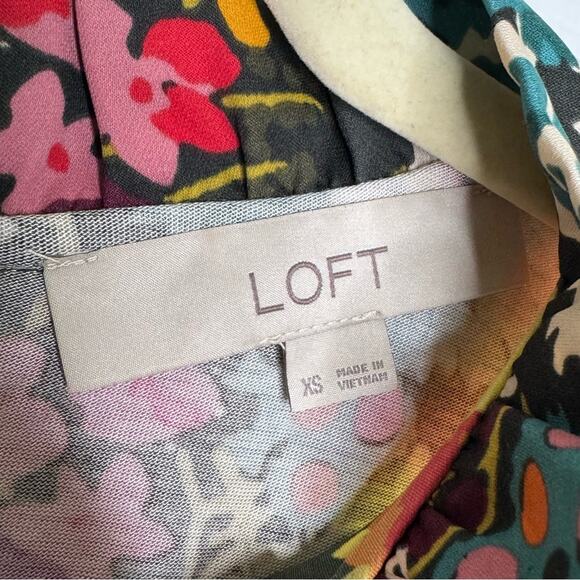 LOFT Multicolor Floral Sleeveless Blouse Chiffon Front Knit Back High Neck XS - Picture 7 of 9